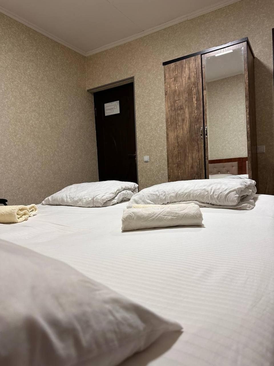 Old Inn Hostel 塔什干 外观 照片