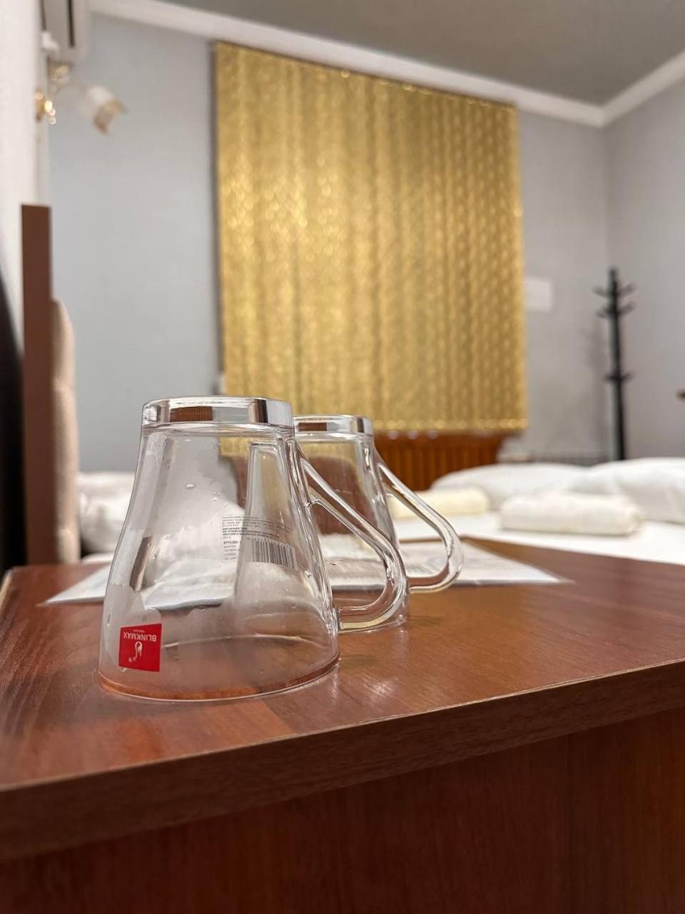 Old Inn Hostel 塔什干 外观 照片