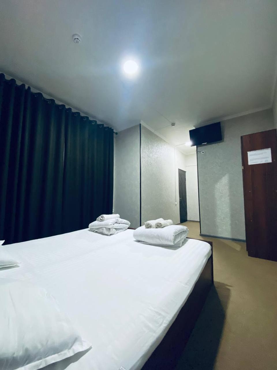 Old Inn Hostel 塔什干 外观 照片