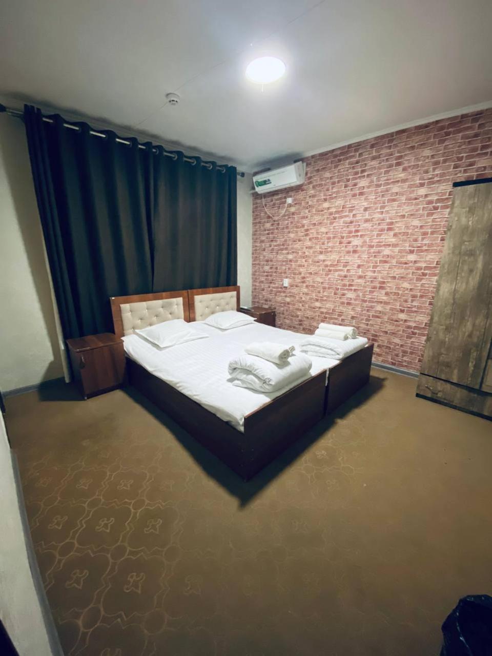 Old Inn Hostel 塔什干 外观 照片